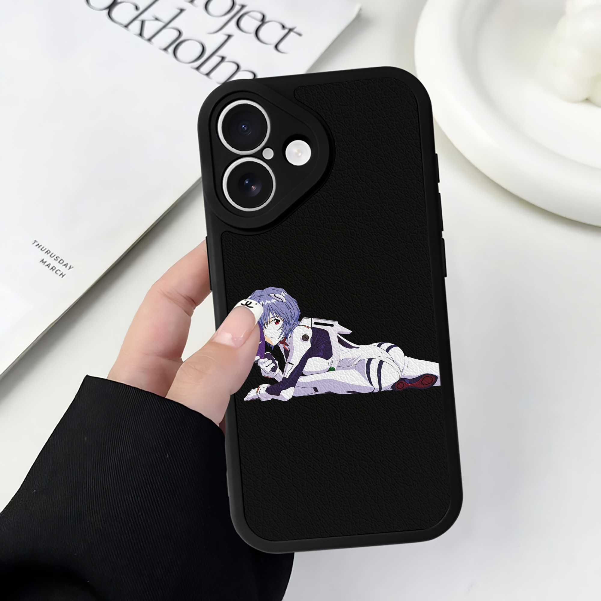 （画像用） EVA 新世紀エヴァンゲリオン 【iPhone 16シリーズ対応】シリコンスマホケース（レザー調） 材質：シリコン